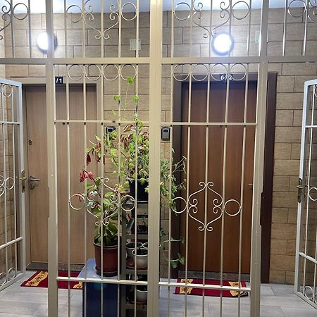 Warm Apartment In The Center Of Tirana City Exterior foto