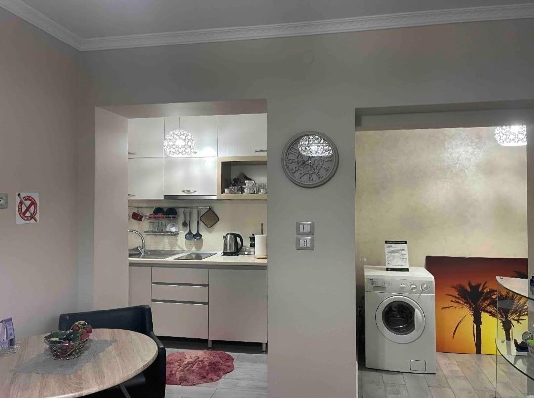 Warm Apartment In The Center Of Tirana City Exterior foto